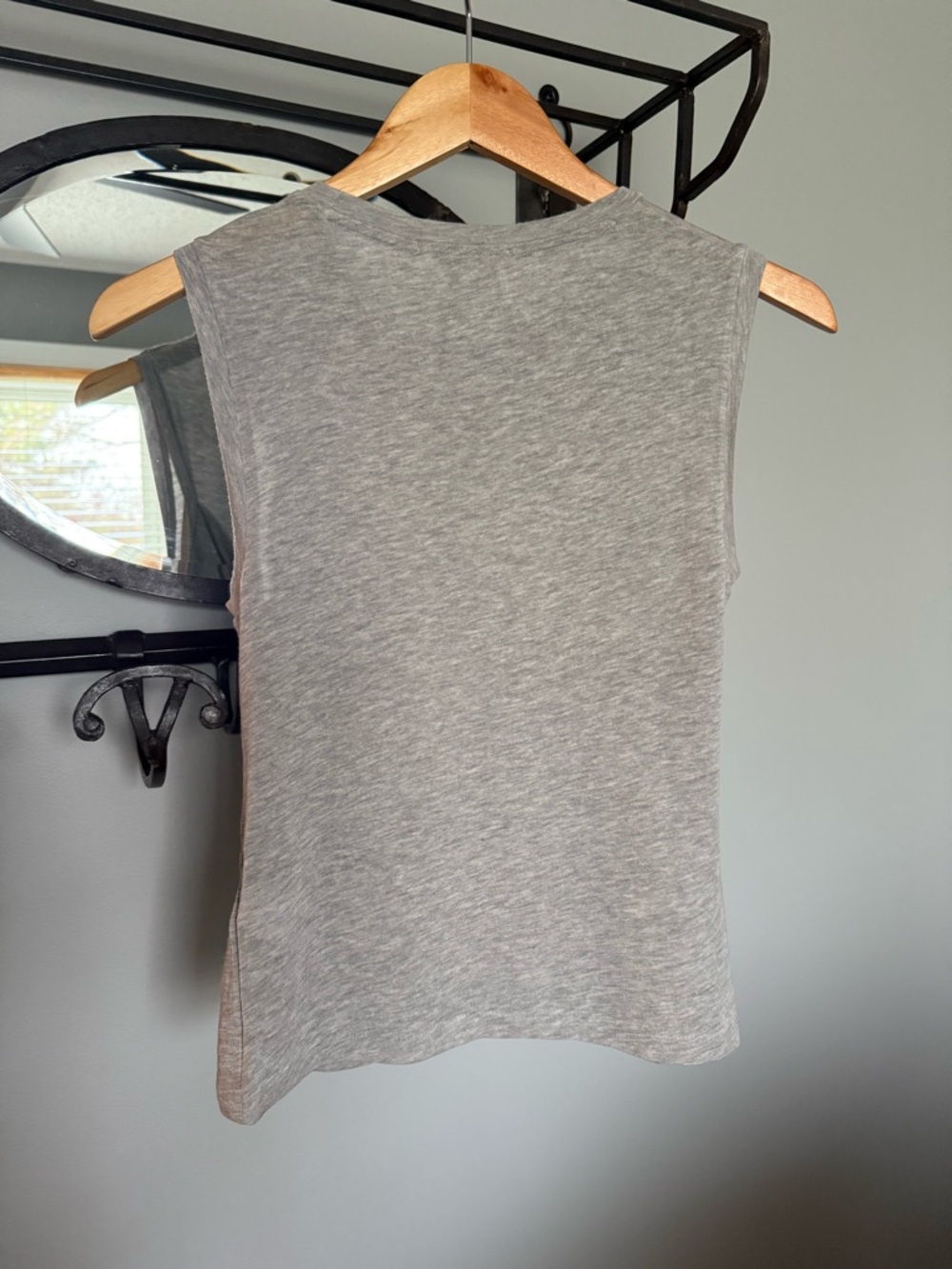 NWT Banana Republic Gray Draped Sleeveless Top - Picture 4 of 10